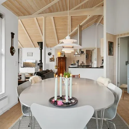 Elspeth - 25m From The Sea By Interhome Knebel
